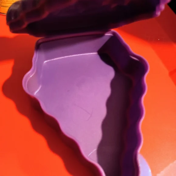 Tupperware - Picture 2 of 3